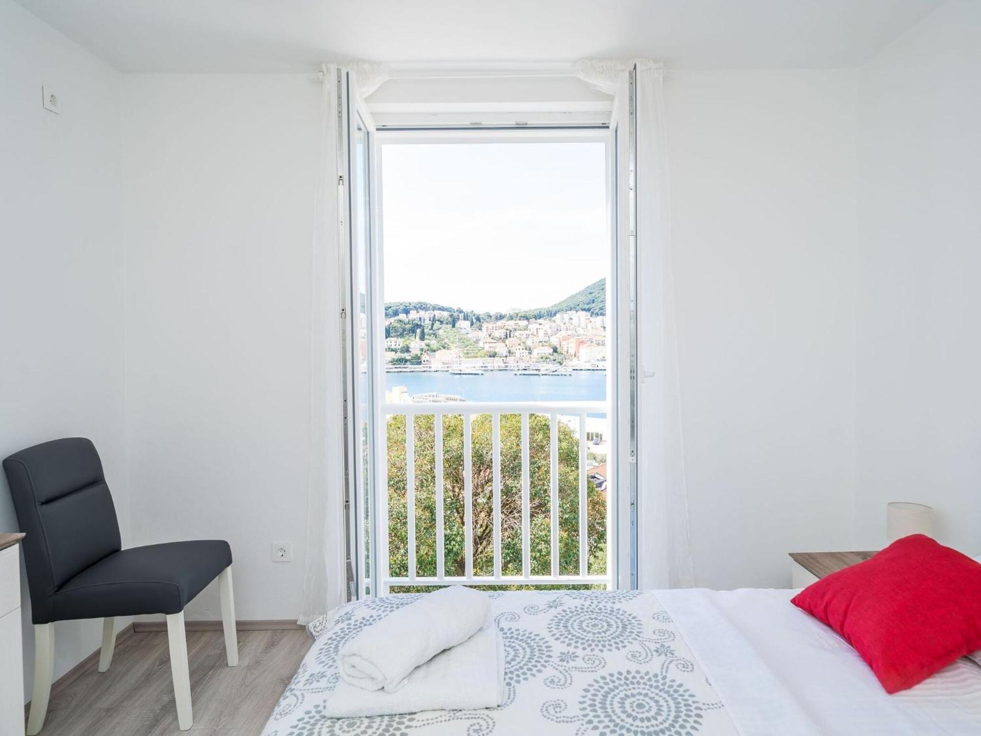 Apartment Cvjetkovi - Two Bedroom Apartment With Terrace And Sea View Dubrovnik Exterior photo